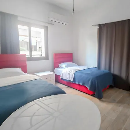 Flat With Garden 5 Min To Kyrenia Castle