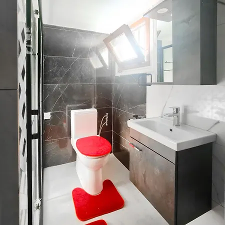 Flat With Garden 5 Min To Kyrenia Castle * Girne