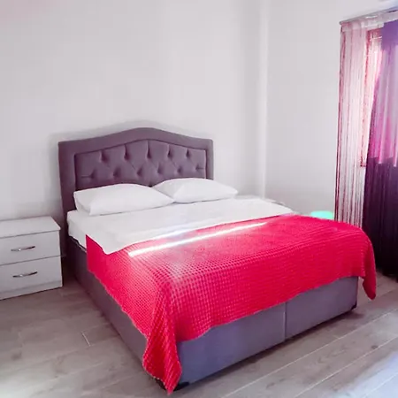 Dom wakacyjny Flat With Garden 5 Min To Kyrenia Castle Kirenia